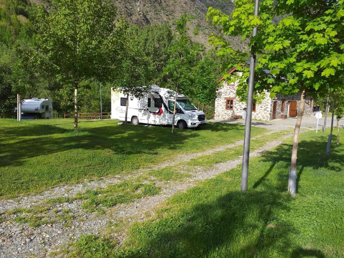 Camping Riu Gelat Hotell Espot Exteriör bild